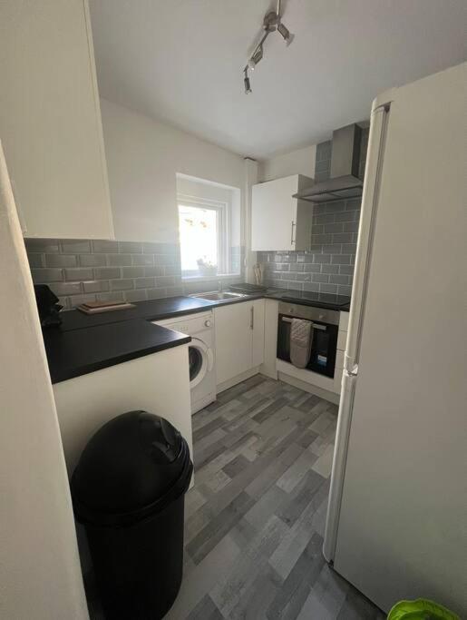 Spacious 3 Bed - Efc Stays Liverpool Bagian luar foto
