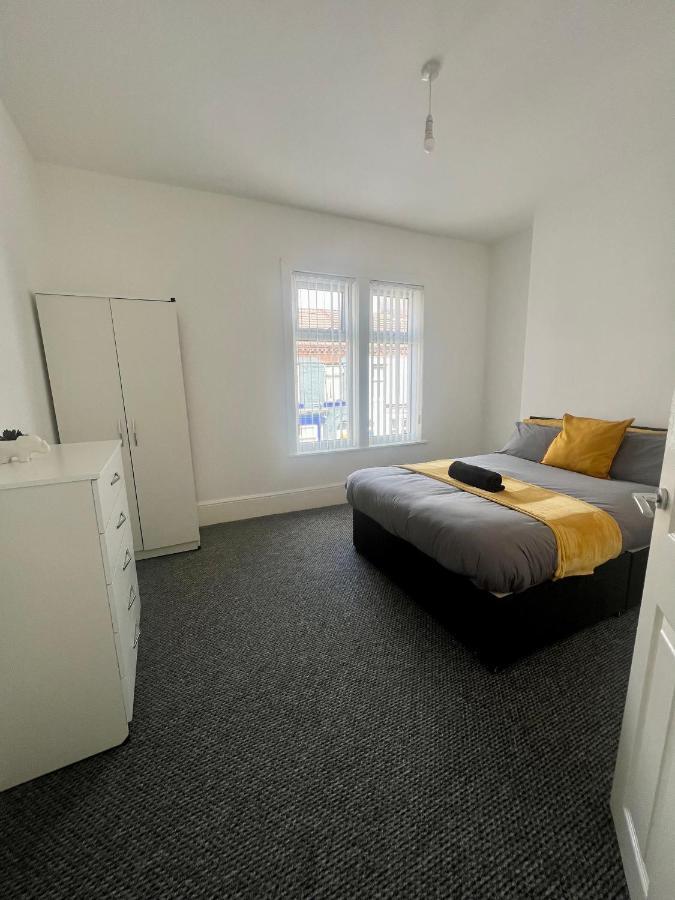 Spacious 3 Bed - Efc Stays Liverpool Bagian luar foto